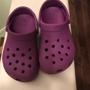 Girls crocs